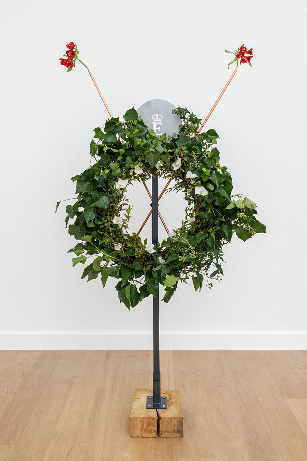 Cari Gonzalez-Casanova - Coat of Arms Bouquet: Queen of Barbados, 2025